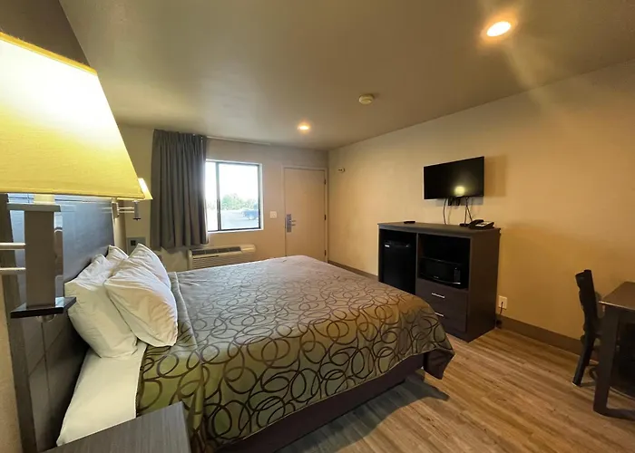 Mountain View Motel 2*